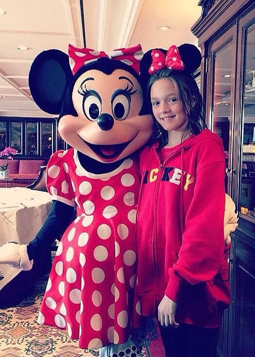 TomlisonReal's tweet image. This is so cute❤️
-Disneyland Paris