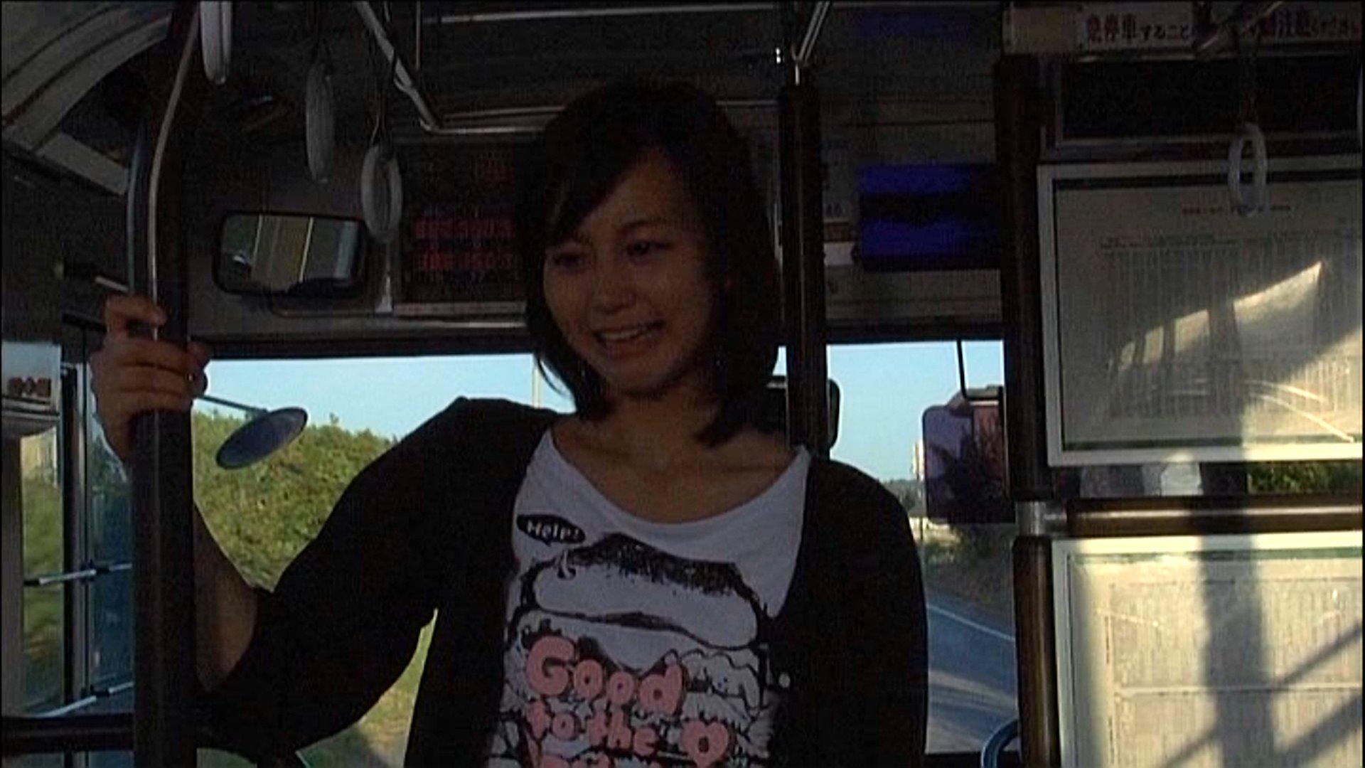 ふくろうさん 堀北真希さんのファンの方は 恋する日曜日 私 恋した 07年 を見られていますよね あと半年の命の１７歳の高校生二ノ宮なぎさを演じられました 最後のバスは泣けてきますね だれにも自分の余命を話さず去っていきます Http T