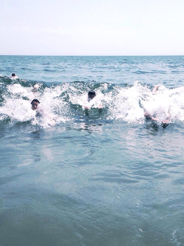 carpenteractor's tweet photo. #surfs up http://t.co/Y4Jab7EFq2