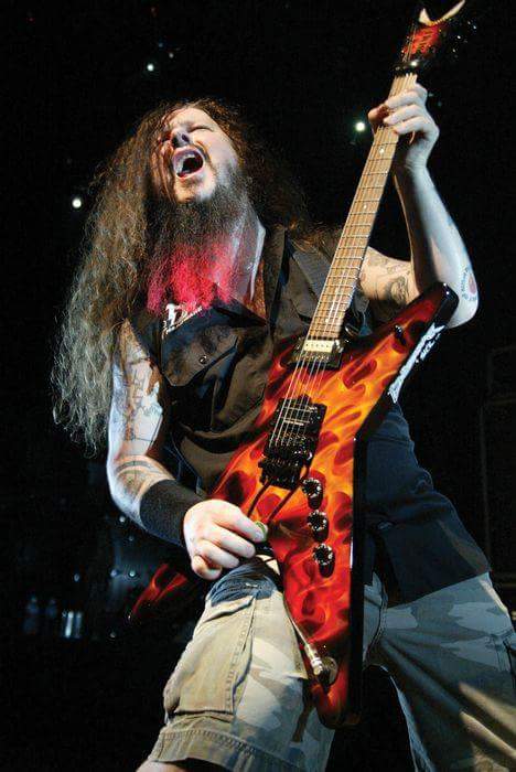 Happy birthday Darrell Lance Abbot \"Dimebag Darrell\"-Pantera,Damageplan august 20 1966.  