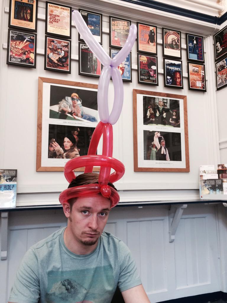 Gingeface's tweet photo. Joe isn't happy about his new head wear. #MonteCristo @joeleat Common_GroundTC @easternangles http://t.co/97mzPO5RsT