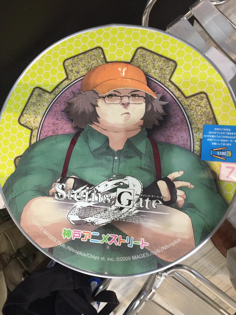 yuusya's tweet photo. 神戸アニメストリートのシュタゲコラボカフェ
テーブル、とりあえず自分の席と空席テーブルの写真!、その2
#stinesgate http://t.co/tNi8O8Wst5