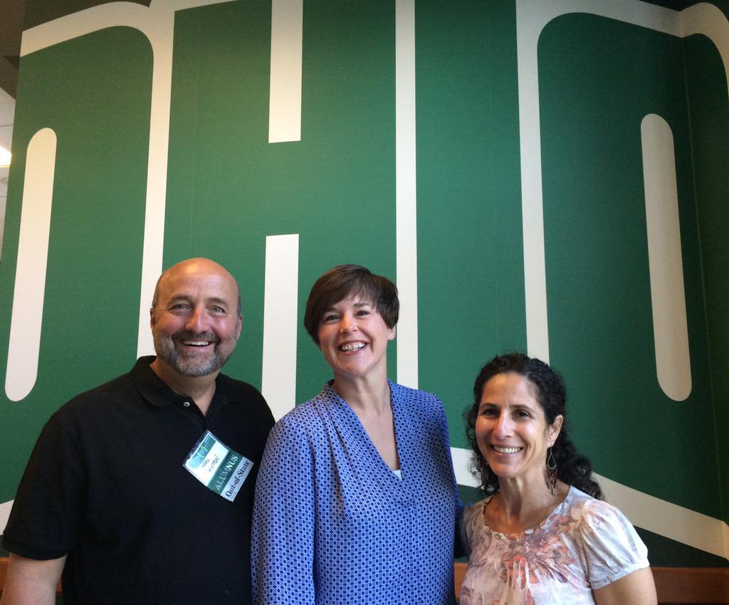 NealDenton's tweet photo. Hey @JennyHallJones - what's our #ouMoveIn hashtag this am?! @ohiou @ThePost @OHIOAlumni http://t.co/cf7DW8kFMI