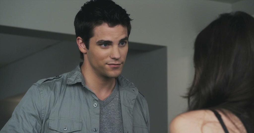 Happy birthday to Brant Daugherty (aka Noel Khan)  