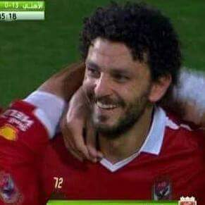 SmaaAlmdar's tweet photo. يخرب بيت ضحگتك♥ ... انت ازاي كدا 🙈🙈~* http://t.co/0azJZcUjcf