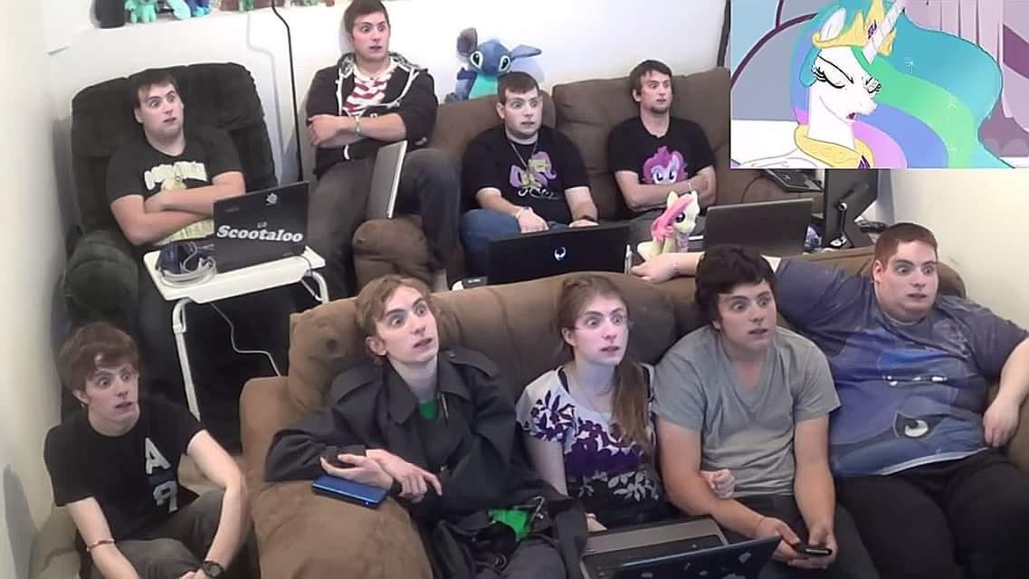 EqReflection's tweet image. So this happened. XD

Thanks Mike for sending us the picture!