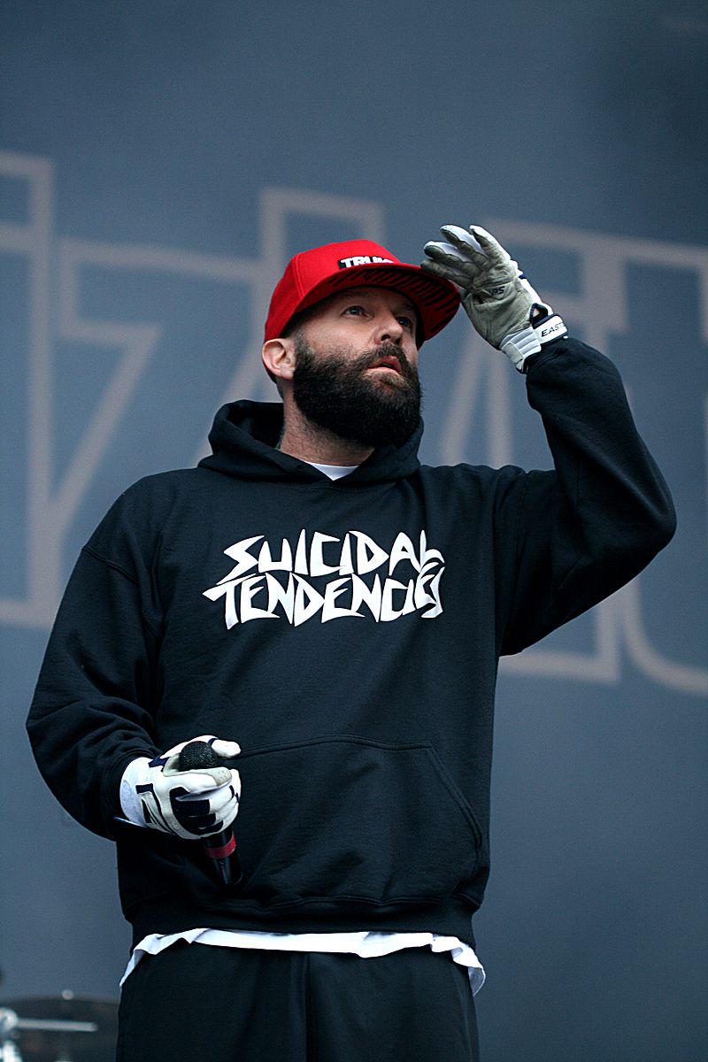 Happy 45th birthday Fred Durst, world famos as the frontman of Limp Bizkit  \"Behind Blue Eyes\" 
