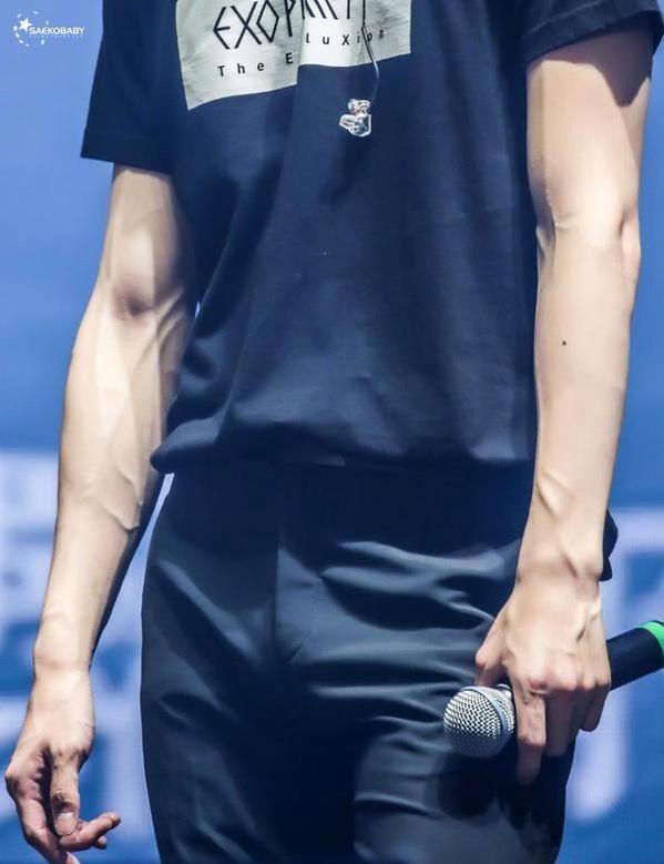 dothedear's tweet photo. OH! SE! HUN! http://t.co/bXkh95HIWp