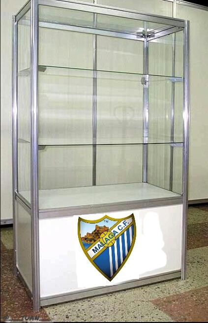 ____tuan's tweet photo. En fin, playas buenas no tienen pero al menos tienen las vitrinas de su sala de trofeos limpitas. http://t.co/DW4Mi5o2bJ