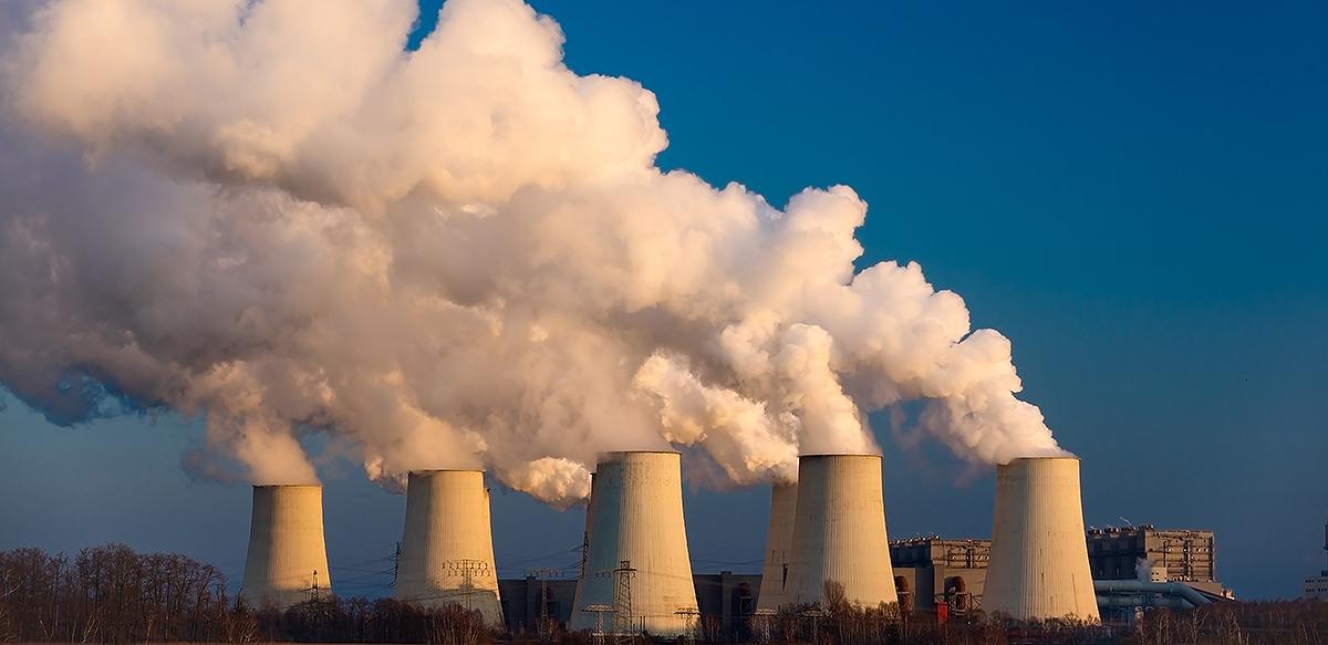 GizmodoES's tweet photo. De contaminación a tesoro: logran convertir CO2 del aire en fibras de carbono http://t.co/lP39uD69HV http://t.co/r8rDwsdpKF