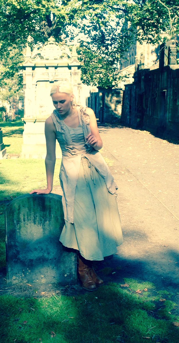 splitfootfringe's tweet image. "I have sat alone on a gravestone, that the spirits of those who slept underneath might come" @CVenues #splitfoot