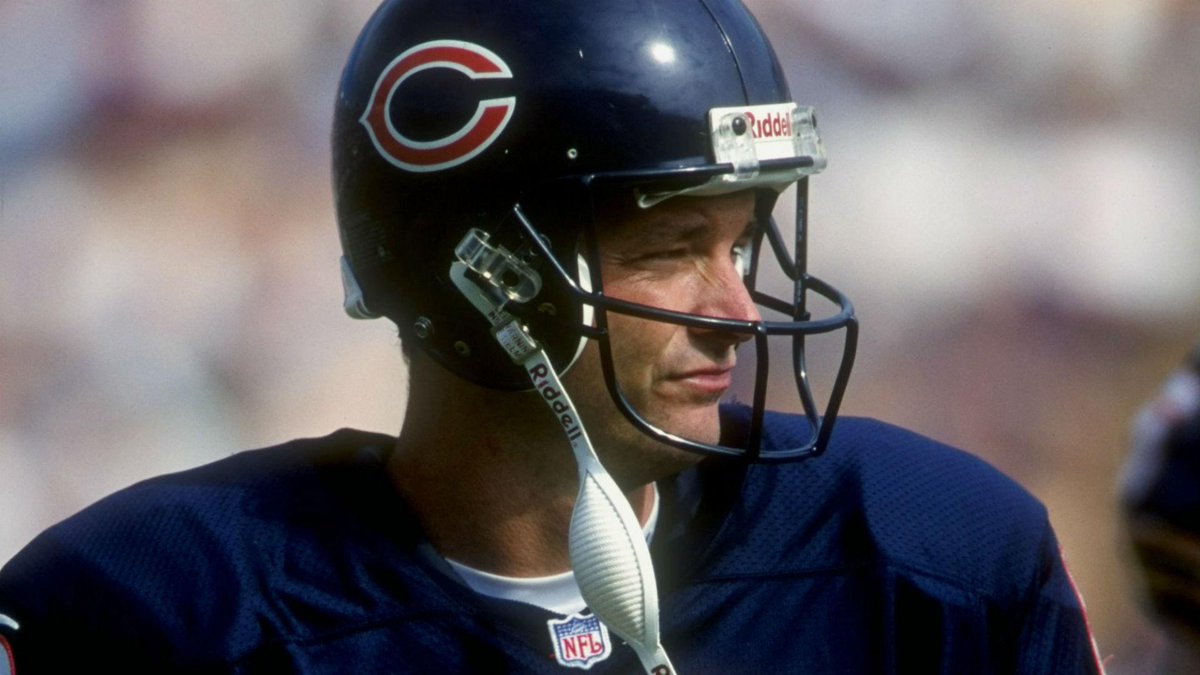 Former  NFL quarterback Erik Kramer shot himself in a suicide attempt, according to a report. sportingnews.com/nfl/story/2015…