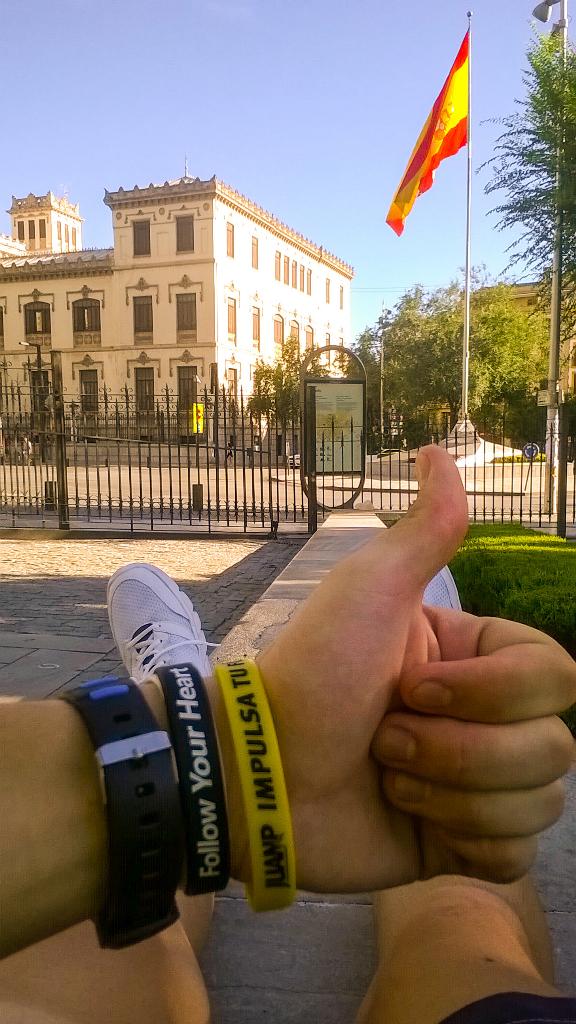 AgamenonBlog's tweet photo. ¡¡Nosotros no cerramos por vacaciones!! Nuestro admin. @EduSanchez6 aprovecha sus vacaciones para correr por Granada http://t.co/R9Q9DN7p9f
