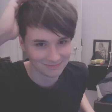 illicithowell's tweet image. 