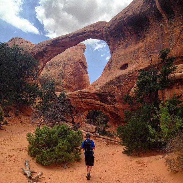 NatlParksPhotos's tweet photo. Throwback to that one time we hiked to every arch in a day and a half. #doubleoarch #arches #nationalparks #getouts… http://t.co/BjqrQWsx68
