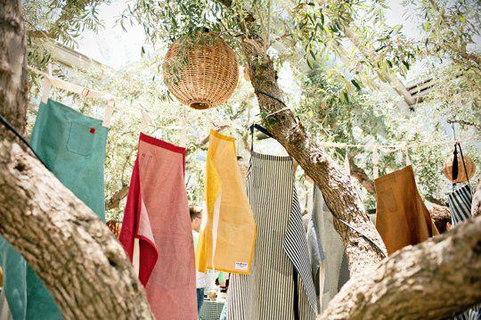 hedleybennett's tweet image. Our aprons hangin' on some trees! How cool is that!?!?? #hedleyandbennett