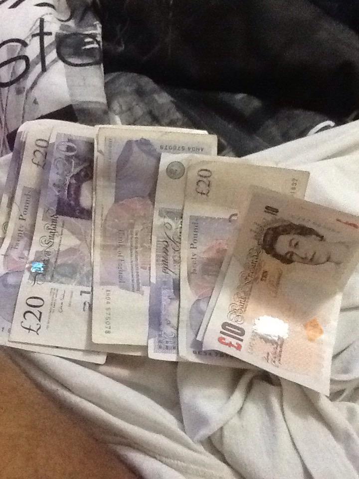 LivGoatHouse's tweet photo. Goathouse gets money 💰💰💰💰 http://t.co/jgkJ02OzHc