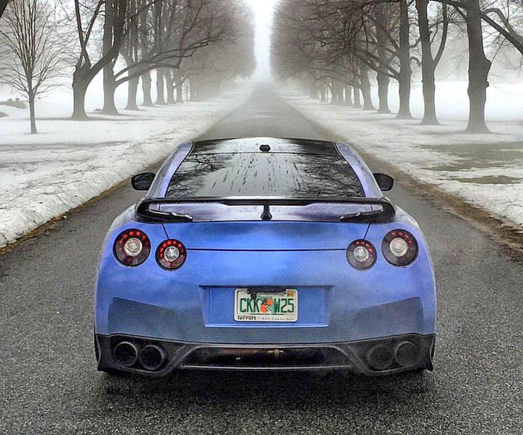 wrevn's tweet photo. Nissan GTR 😍 @NissanUK http://t.co/OTFXZMUOKM