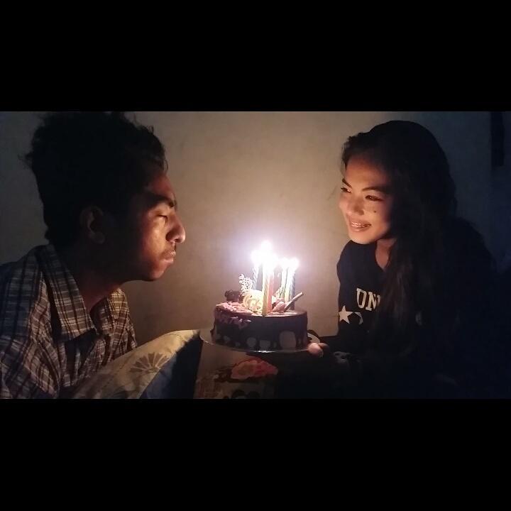 gitawildblood's tweet photo. Happy bday papah filibertuz 😗😙😘😘😘😍😍 wish u all the best http://t.co/YaYDsVXR3l