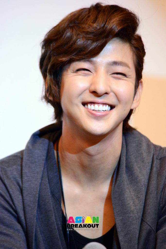 EverLastingFann's tweet photo. Happy Birthday to our forever magnae 생일축하해요 @ikmubmik #HappyKibumDay http://t.co/2M5b1F4J2r