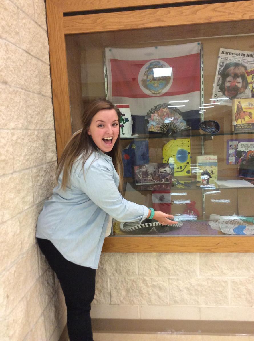 MrsNorthern42's tweet photo. Support MHS clubs! They're the best! #mhspln #1midway http://t.co/z6MQxveOBH