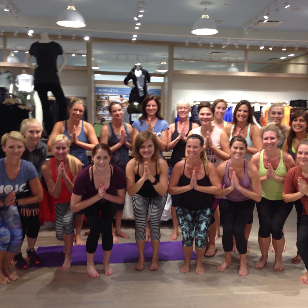 Mojoactiveadv's tweet image. Thanks @AthletaAvalon and @LiftYoga for a great event! Enjoyed finding our midweek zen. Namaste.