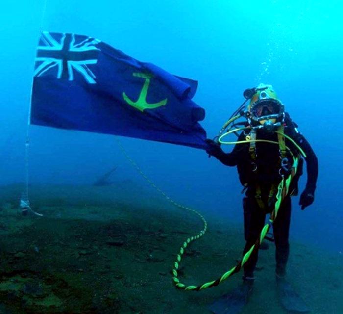 Divers finish removing oil from 1941 wreck of #British #naval tanker #DARKDALE off St Helena royalnavy.mod.uk/news-and-lates…