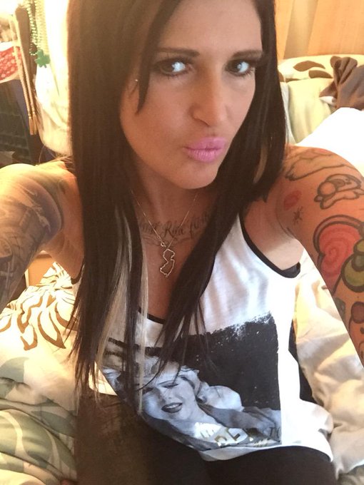 Comin for ya @AnthonyCumia @misslainie @FOXXXMODELING http://t.co/GXJpQkV3vh<a class="tags" target="_blank" title="On Twitter" href="/?out=eyJ0eXAiOiJKV1QiLCJhbGciOiJIUzUxMiJ9.eyJpYXQiOjE3MjY3ODg1NTEsImlzcyI6InR3cG9ybnN0YXJzLmNvbSIsIm5iZiI6MTcyNjc4ODU1MSwiZXhwIjoxNzU4MzI0NTUxLCJyZWRpcmVjdF91cmwiOiJodHRwczovL3R3aXR0ZXIuY29tL0FudGhvbnlDdW1pYSJ9.Uoj60o4DVZleWDL9g0vBHbzZJsgiESs27TTU0zR-sNXwFumJJMRilAx7SYQ0iR5sx2wZZ0A6e4KNQ4aKFx7GXg">@AnthonyCumia</a><a class="tags" target="_blank" title="On Twitter" href="/?out=eyJ0eXAiOiJKV1QiLCJhbGciOiJIUzUxMiJ9.eyJpYXQiOjE3MjY3ODg1NTEsImlzcyI6InR3cG9ybnN0YXJzLmNvbSIsIm5iZiI6MTcyNjc4ODU1MSwiZXhwIjoxNzU4MzI0NTUxLCJyZWRpcmVjdF91cmwiOiJodHRwczovL3R3aXR0ZXIuY29tL21pc3NsYWluaWUifQ.dx2DVNY7BcKj1MswTdXBeQ0LVKjW1msAL8vk3RTycJKrs5FIYmGOlCS4YD4u0AVlI09UKQCPYaoV6l79qg7MPA">@misslainie</a><a class="tags" target="_blank" title="On Twitter" href="/?out=eyJ0eXAiOiJKV1QiLCJhbGciOiJIUzUxMiJ9.eyJpYXQiOjE3MjY3ODg1NTEsImlzcyI6InR3cG9ybnN0YXJzLmNvbSIsIm5iZiI6MTcyNjc4ODU1MSwiZXhwIjoxNzU4MzI0NTUxLCJyZWRpcmVjdF91cmwiOiJodHRwczovL3R3aXR0ZXIuY29tL0ZPWFhYTU9ERUxJTkcifQ.rREmUoV1gdYiZl5-ElG4Uk_82E4fNSM_sHKQ5tmF5LGyBuljMLwSGfRBjNFVpLnax94Ow38-7GKw1-iIWl8X0w">@FOXXXMODELING</a><a href="/tag/gettinskinny"class="tags"><span>#gettinskinny</span></a>