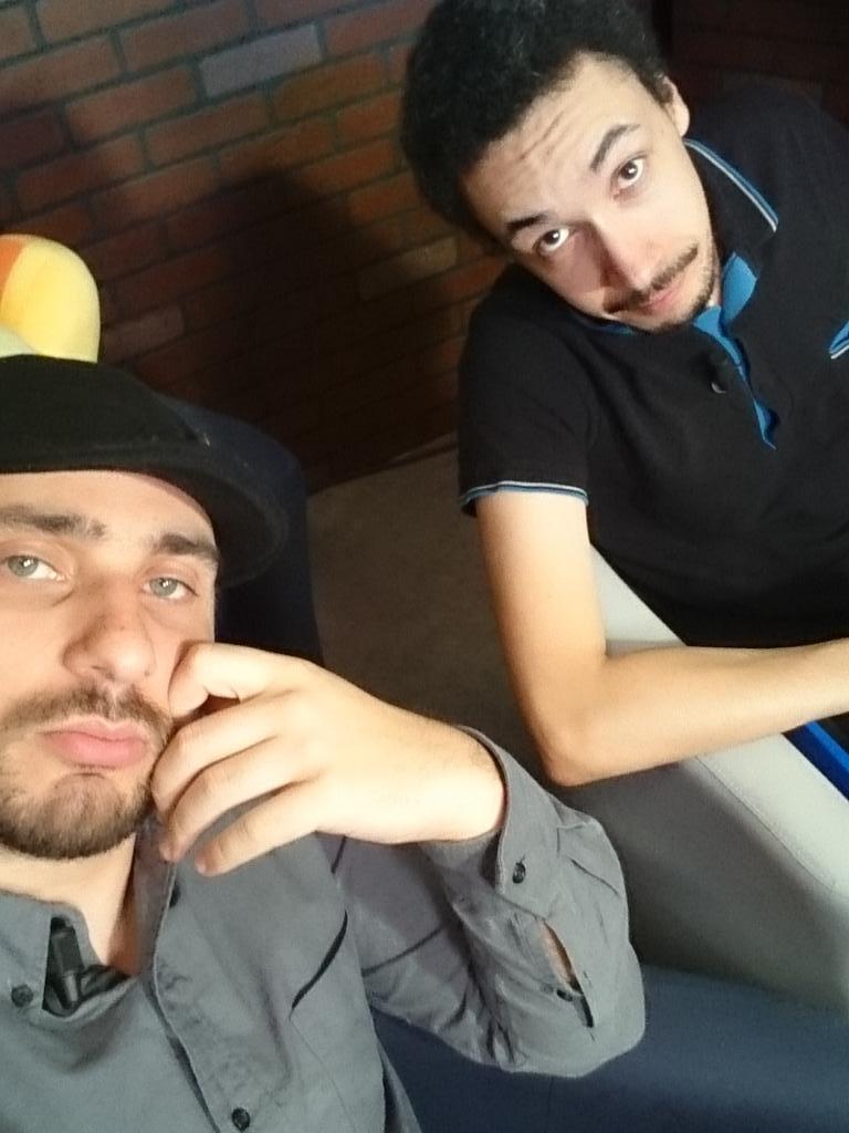 KenBogard's tweet photo. Avec @Anagund on #pressanybutton ! L'espoir est grand de pouvoir enregistrer le #gaminglive http://t.co/vI9vbaxbEn