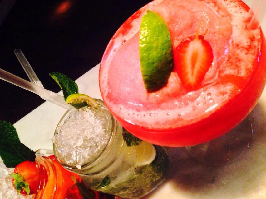 Thirsty Thursday you know what that means??? 2-4-1 cocktails 5pm-8pm tonight in Joe Rigs