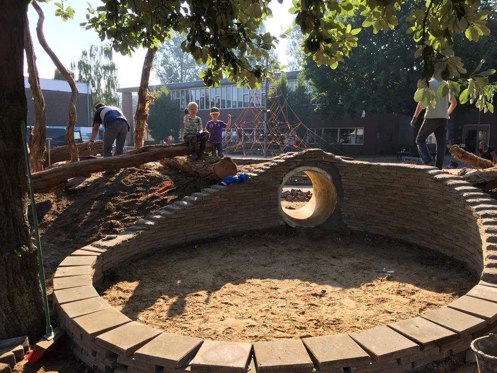 Hard gewerkt jongens <a href="/demheen/">De Mheen, Jenaplan</a> de nieuwe generatie werkers hebben hard gewerkt vandaag