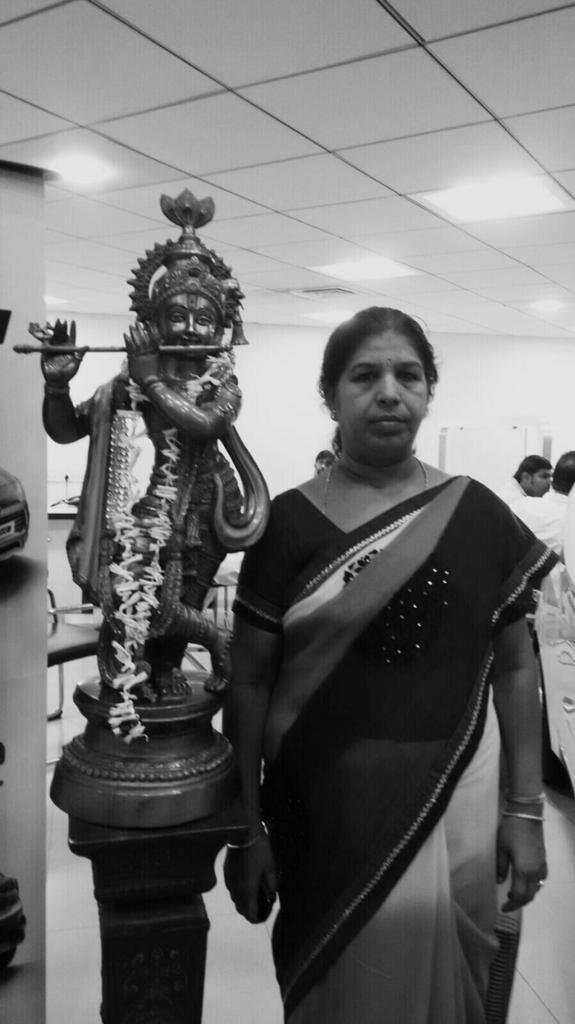 ChandaDalmia's tweet photo. @Flipkart #FlipKartClickEpic here is a Black and white Selfie http://t.co/yz1hmopVW2