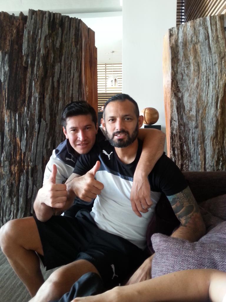 Los arqueros #Olimpia en el Hotel <a href="/victorcentu12/">Víctor Centurión</a> y Diego Barreto <a href="/FALG1080am/">Fútbol a lo Grande</a>