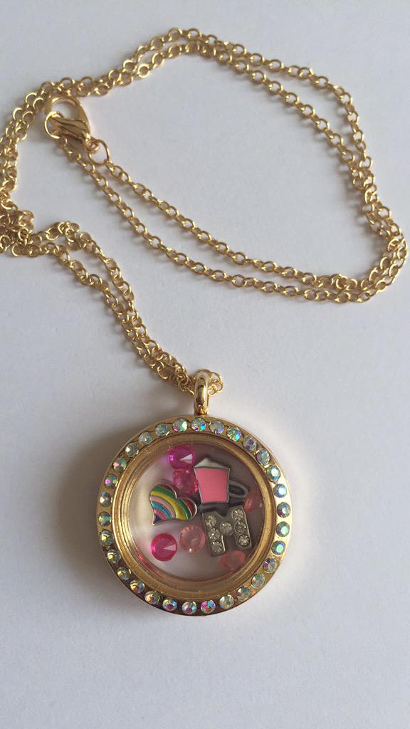 FloatingGems's tweet image. Customer order something for the girls necklace #floatinggems #Gifts #Jewellery