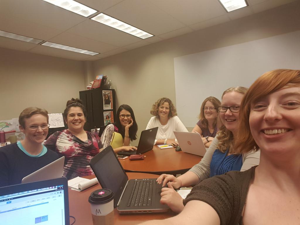 librarybrooke's tweet photo. Planning a First Year Seminar - Librarians, Consultants, &amp; Faculty working together to plan Block 1. #totheHilltop http://t.co/oao5xDoCko