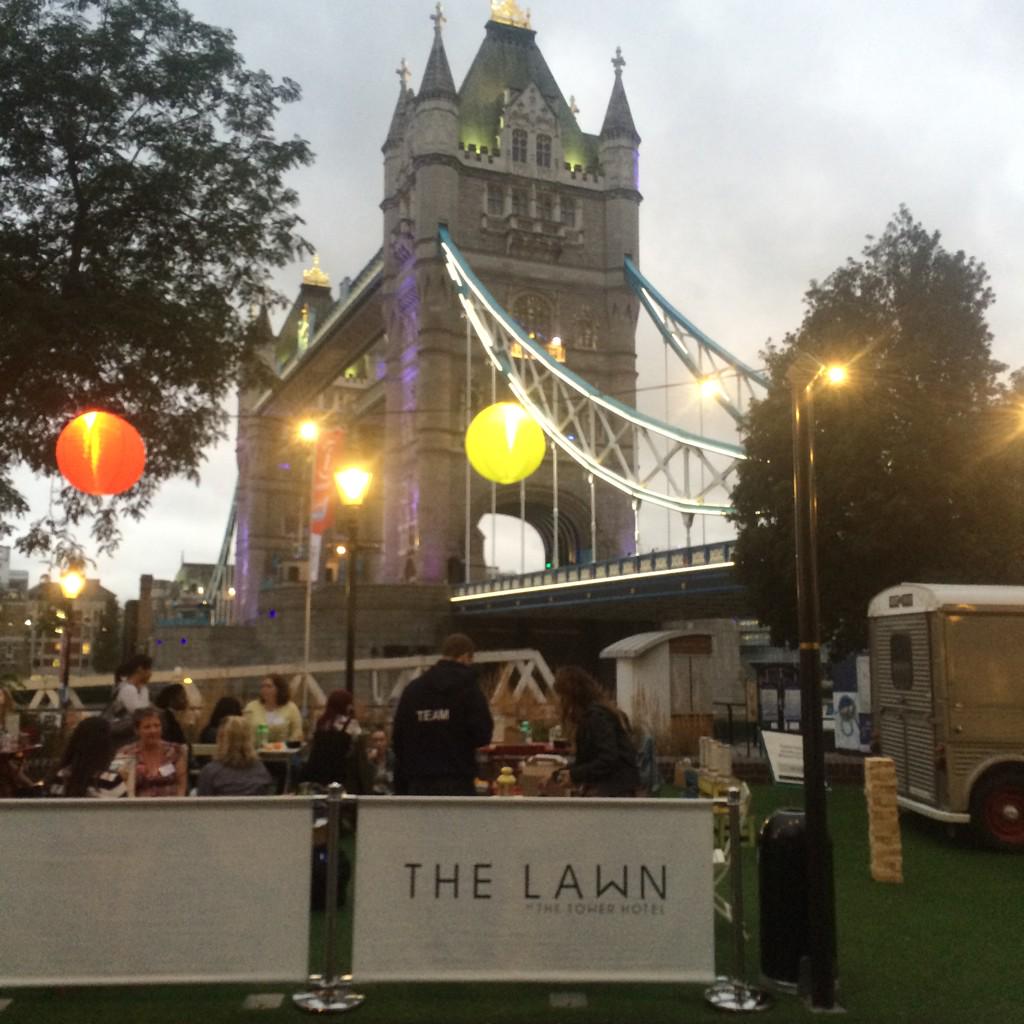 joesbloggers's tweet photo. London you beauty #PicnicAtTheTower @thetowerLDN http://t.co/dqmSzN12rj