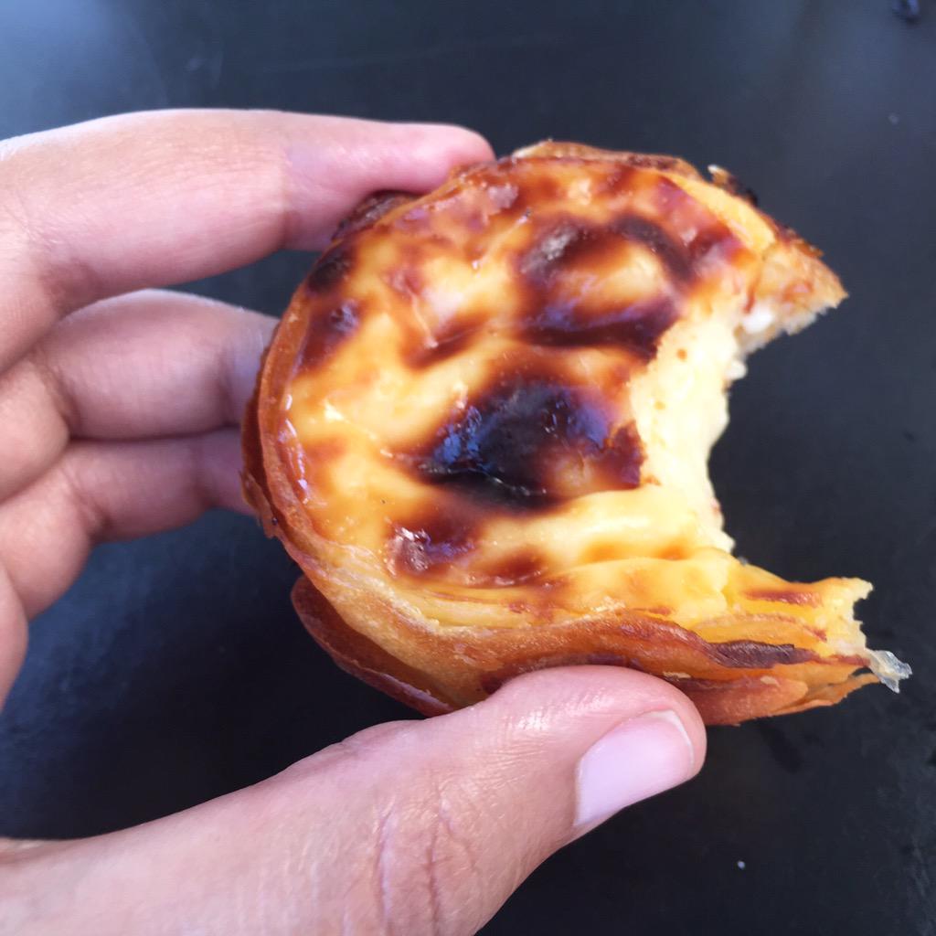 LoveShakFood's tweet photo. Worth all the hype, best #custard tarts in Lisbon 😍 #summer #dessert #Lisboa #pasteisdebelem #foodgasm http://t.co/d3OkwhDPaS