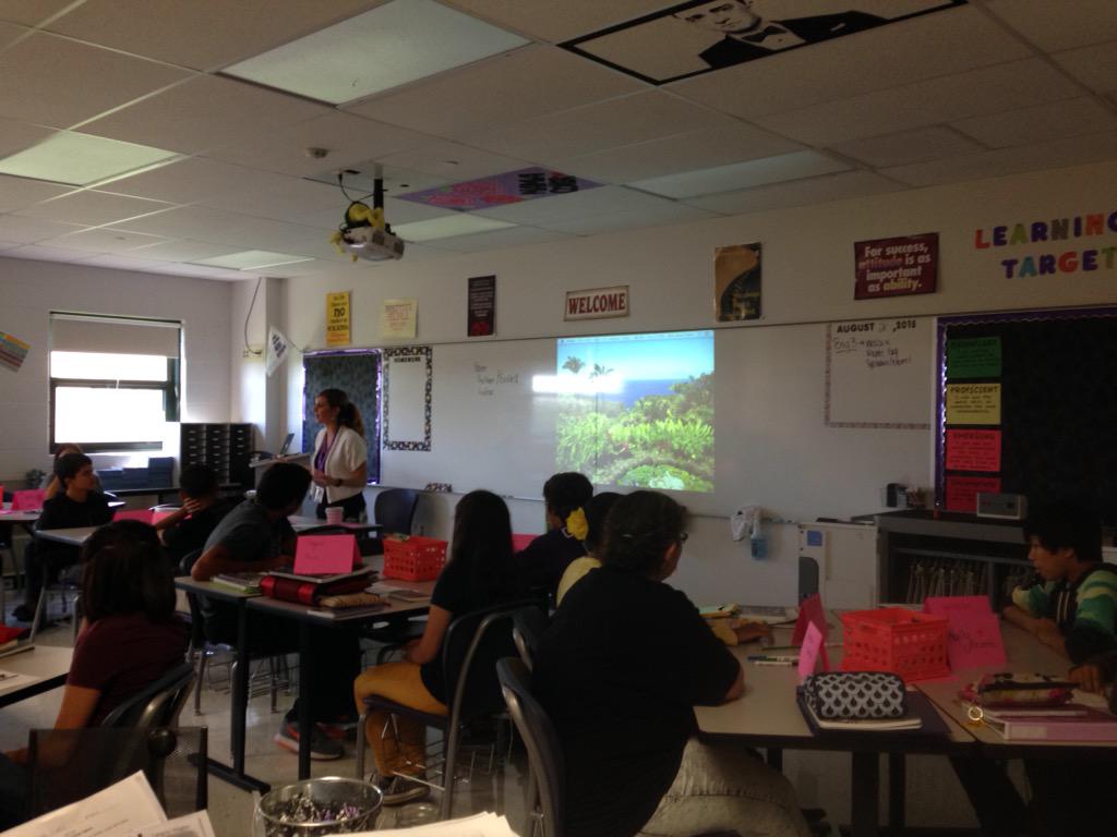PlanoCUSD88's tweet photo. AP English Language students build confidence and courage in conquering college coursework. #score5 #collegecredit http://t.co/vWXLkNCjej