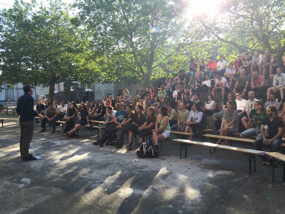 ThandiDyani's tweet image. @FuckupNight CPH happening now in the yard @KPH_Copenhagen #startup #entrepreneur #kphprojects #cphftw