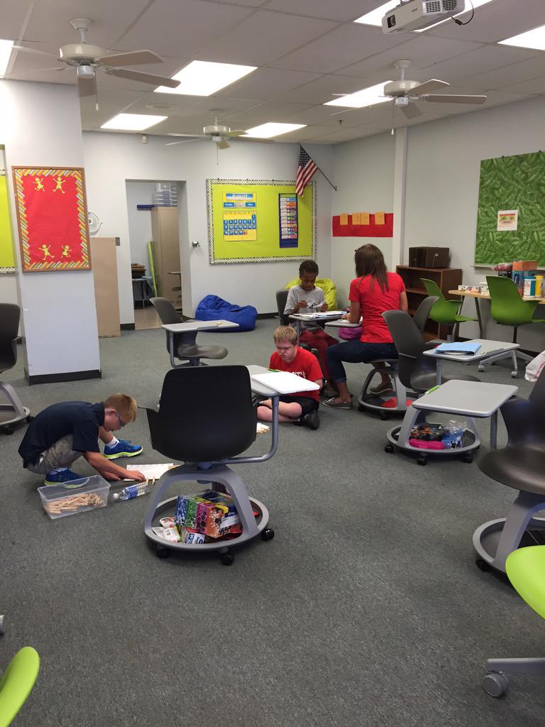 ckryz07's tweet image. Great first day in @SGridley312 classroom. #learningroutines