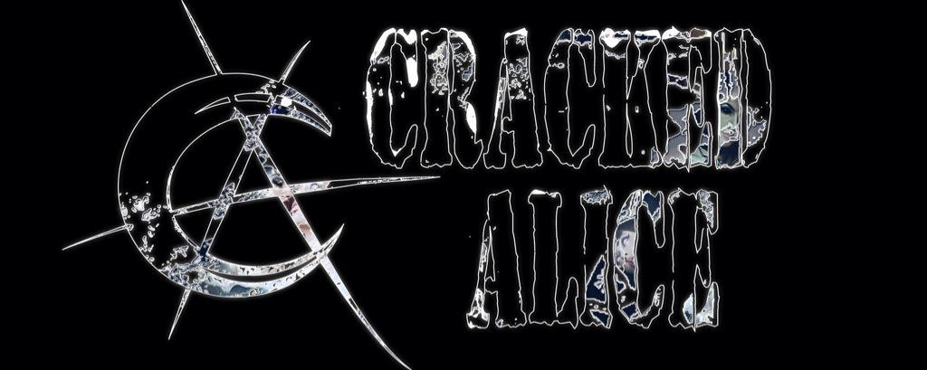 R9StreetTeam's tweet photo. #NowPlaying on #HardRockLunchBox on @NeueRegelRadio1 with DJ from @REVEL9 "Fissure" by @CrackedAlice #revelinit http://t.co/HJhyBeXMyK