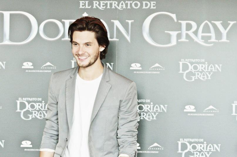 Happy Birthday, Ben Barnes ! You are very talented, and handsome man. 
