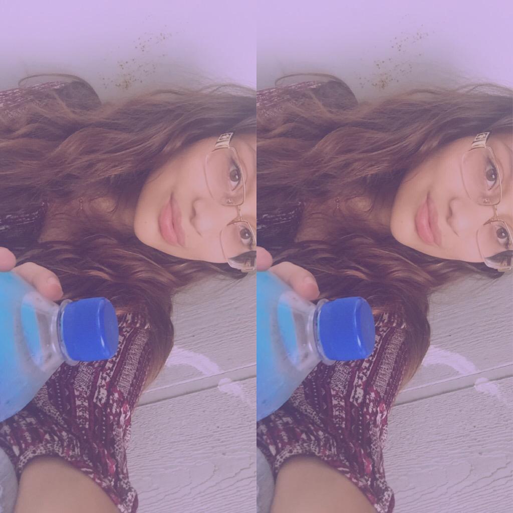 Marisa__Gay's tweet photo. Water girlz 🐳 http://t.co/Y63E6FHdU6