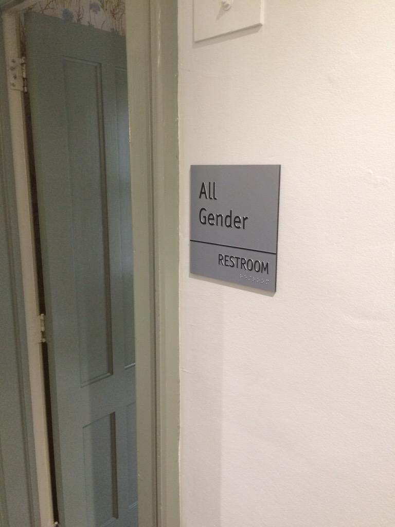 THillAtHamilton's tweet image. Res Life got our snazzy sign!!  No change in practice, but happy to make it official! #getscrolled #allwelcome