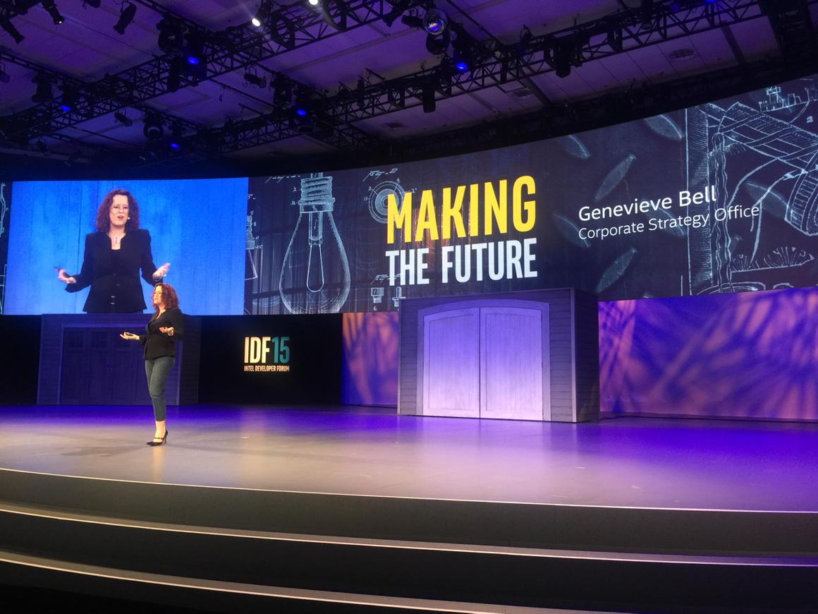 hsbarsworldwide's tweet photo. And a HSBARS. RT @hgw1967: This @Intel Fellow @feraldata is fearless and flawless. #IDF2014 @WomenAtIntel http://t.co/sCLchDdJRi