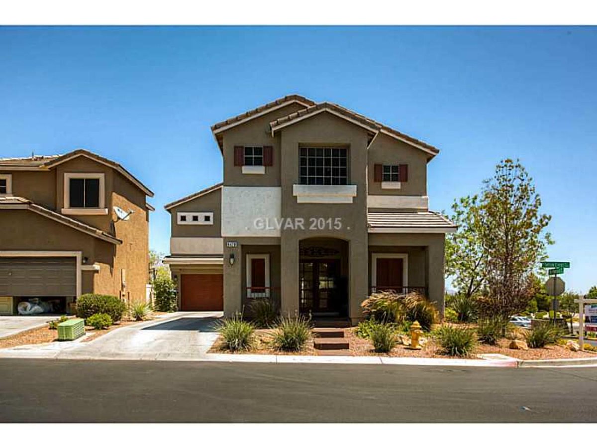TERRAFLORLV's tweet photo. OPEN HOUSE UNDER $250K Saturday August 22nd from 9-3!!
Amazing home come by and see me! http://t.co/k7Wf76uT8z