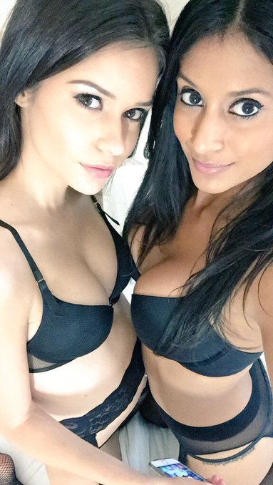 #tbt with this beauty @SalenaGomezMfc can't say enough how happy I am for you! Keep it up! #workinghard<a href="/tag/tbt"class="tags">#tbt</a><a class="tags" target="_blank" title="On Twitter" href="/?out=eyJ0eXAiOiJKV1QiLCJhbGciOiJIUzUxMiJ9.eyJpYXQiOjE3MjAzMjY0OTMsImlzcyI6InR3cG9ybnN0YXJzLmNvbSIsIm5iZiI6MTcyMDMyNjQ5MywiZXhwIjoxNzUxODYyNDkzLCJyZWRpcmVjdF91cmwiOiJodHRwczovL3R3aXR0ZXIuY29tL1NhbGVuYUdvbWV6TWZjIn0.LHguBRZcxZOxuRF5q9OEt5qn4RTzmKGgDeoXWJuNauIR_pmE2y4VcddQyJ2Ek0OEQO7JDJIshxZEeWpIxYuozw">@SalenaGomezMfc</a><a href="/tag/workinghard"class="tags"><span>#workinghard</span></a><a href="/tag/missyourface"class="tags"><span>#missyourface</span></a>