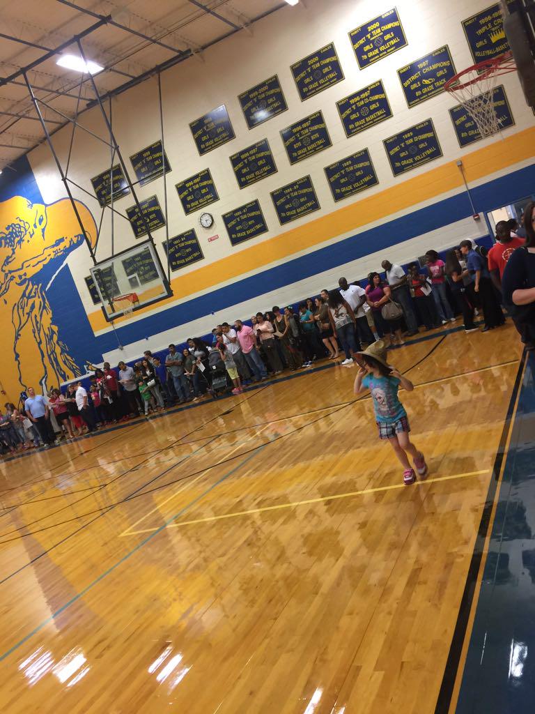 DueittEagles's tweet photo. Standing Room only. Eagle Camp @SpringISD #4excellence #howweDueitt http://t.co/qQ6wWrA1et