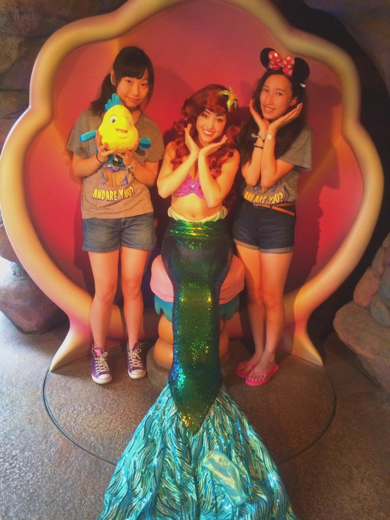 ayavellprincess's tweet photo. お金なくて全然行けなくて2年ぶりの海イン！！！✨✨✨
グリもたくさんできて幸せでした💭💗
乗り物も混んでたのにたくさん乗れたし暇な時間すらも充実してた！笑
大学生になったら��対年パ買う！！
月1で行かないとメンタル持たないわ😂😂 http://t.co/SisC5P4lrc