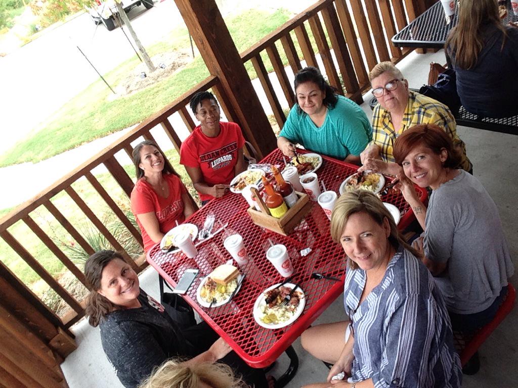 price_allyson's tweet image. Lunch at Rudy's. #scis #thanksray #wouldyoulikemorepotatosalad